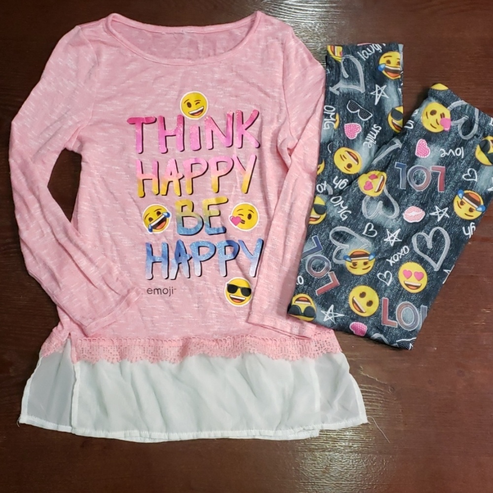 Girls Emoji outfit!